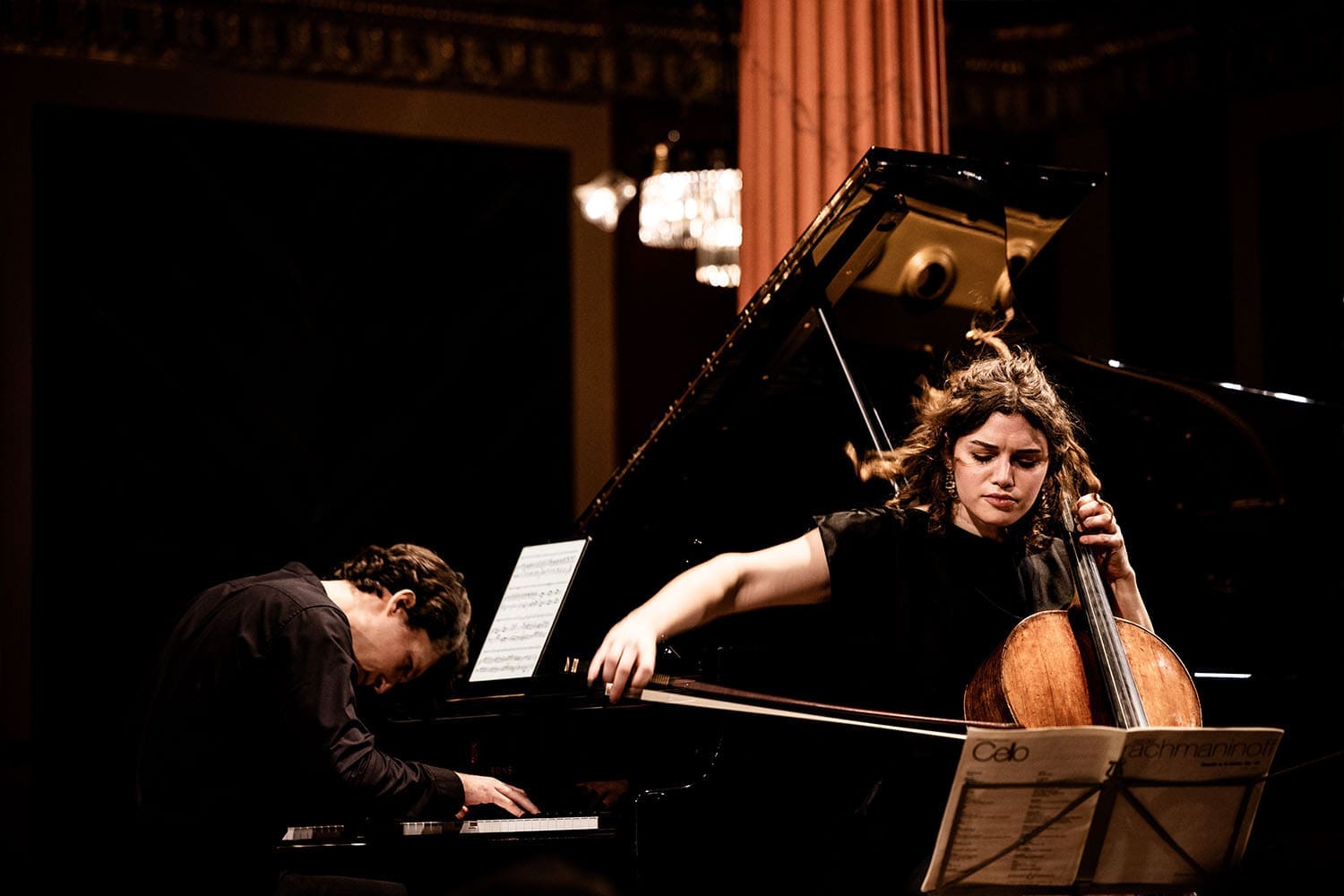 Julia Hagen, Lukas Sternath_c_Julia Wesely Cellistin Julia Hagen und Pianist Lukas Sternath bei ihrem Kammermusikabend im Brahms-Saal